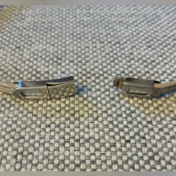 TOD'S Silver Leather Wrap Around Bracelet - Picture 5 of 5